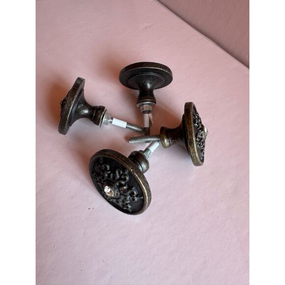 SET OF 2 Antique Metal EASY SCREW IN KNOBS DRESSER DRAWER ( 4 Available) - Picture 3 of 4